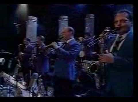 Glenn Miller Orchestra - Moonlight Serenade