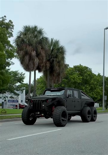 Apocalypse HellFire 6x6 - 500 Horsepower 392 V8 Hemi - Black Armor Apocalypse6x6.com - (954) 231-4429 #hellfire #6x6 #apocalypsetruck #armortruck | Apocalypse Manufacturing