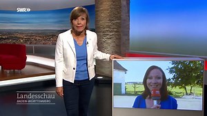 Unsere Moderatorin Annette Krause: Ein Profi durch und durch! Und dann passiert es auch ihr, wenn sie ihre Blicke durchs Land sch... lässt :-) | Landesschau Baden-Württemberg