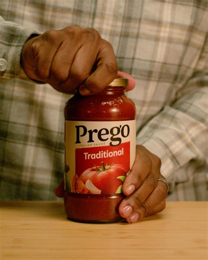 Score another delicious family connection with a tasty sauce. If you know, you Prego. | Prego
