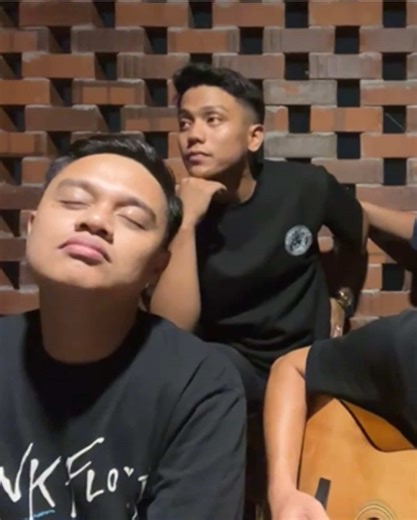 Simple Cover of Istana Menanti