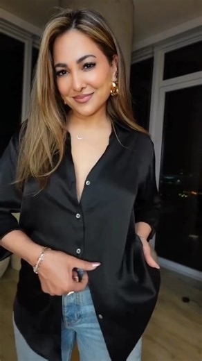 Fashios Cook on Instagram: "Fashion Hacks: 2 Ways To Make Your Button Up Tops Look More Fitted ✨ by @linanoory How To Front-Tie Your Button Up Shirts + How To Keep Your Sleeves Up On A Button- Cuff Blouse 💫 1.Hack: This is another one of my favorite hacks I’ve learned, and it’s so easy to do!! If you love wearing satin or smooth shirts like I do, this is the best way to keep your sleeves rolled up without them falling back down. Also, if your sleeves are too long or you want to show off your wr