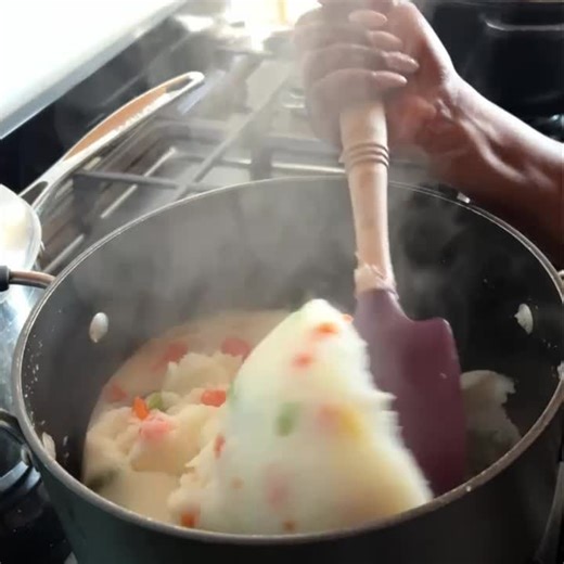 32K views · 456 reactions | Steef vegetable pap using my Scanpan SA non stick pot Le Creuset spatula and White Star Super Maize Meal What would you serve this pap with? #chefsiphogourmetfood #foodie #africanfood #southafricanfood | Chef Sipho Gourmet Meals | Facebook