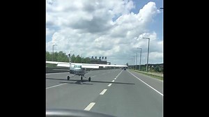 13K views · 322 reactions | ✈ #AUK #vidoftheday Incredible moment a light aircraft makes an emergency landing in the middle of a motorway #incredible | Aerospace UK | Facebook