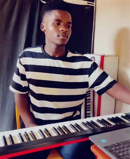 Mash-Muziq (@mash..muziq)’s videos with original sound - Pule Mashabela