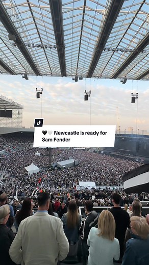 Sam Fender Live at St James’ Park in Newcastle 🖤🤍