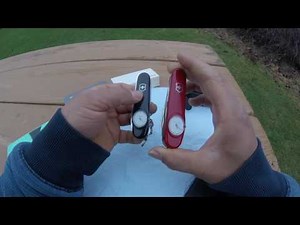 victorinox timekeeper how to replace the battery on it and see some differences!