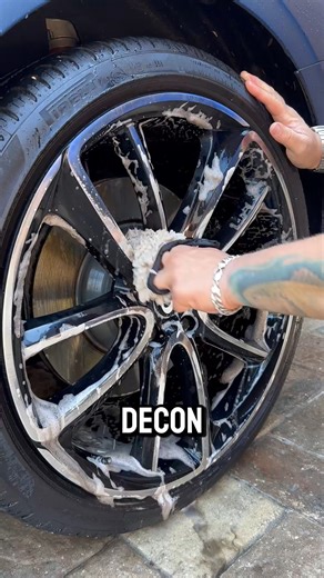 The Full MAXL System on a Bentley Continental GT Marlin Edition! 💙From the first spray to the final wipe, this blue Bentley went through the complete MAXL Method System. MAXRemove, MAXWash, MAXEasy, MAXL Softsorb Drying Towel, Interior Detailer, and can keep it looking brand new with MAXL ONE. Every surface is cleaned, protected, and shining with Triphene technology. Paint, chrome, wheels, glass, and leather. Get the full MAXL Method Complete System at MAXL.com #MAXL #MAXLMethod #MAXLONE #MAXEa