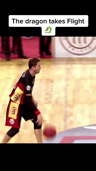 The chinese players are crazy, flying dragon!