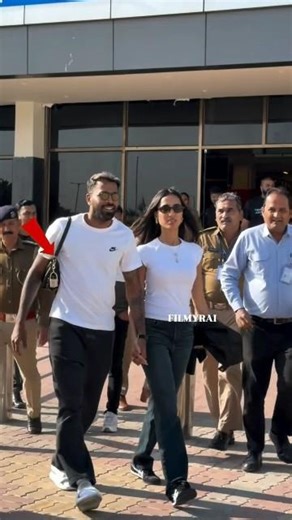 Hardik pandiya ka watch ⌚💸ka price 💸 sunkar shock 😱 Ho jayege #hardikpandya #outfit #shorts #yt