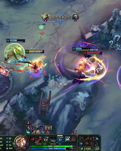 Ils m'offrent le PENTAKILL pour Noël 🎁 Yi 🎄 #shorts #short #yi #masteryi #lol #lolshorts