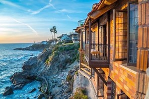 ​​WOW! Houses Of Orange County: Amazing Homes With Stunning Features​