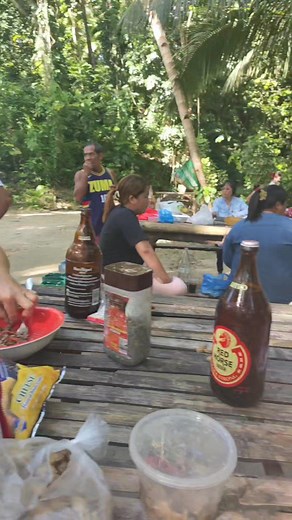 BoloBolo Lazi | May Manos