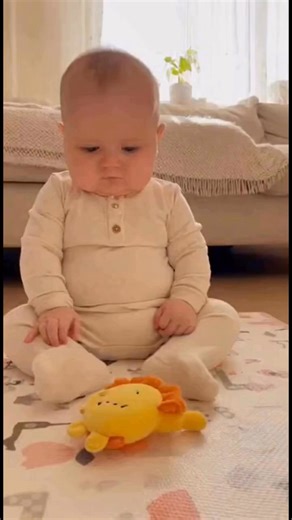 Baby’s First Laughter… and Who Made It Happen | Endless Awws