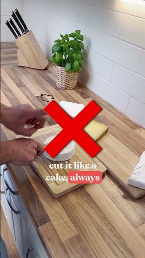 🤔 How to cut French cheese like a pro 🧀