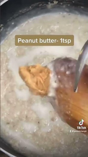 Quick and Easy Oatmeal|Almond milk|Peanut butter