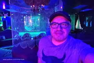 Live at the Green Door Vol 1 - Nacho Vegas Official Profile | LoyalFans