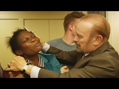 Exorcist Bob Larson blesses his Cross of Deliverance and a demon manifests!