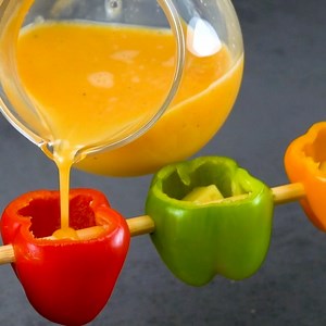 These bacon-wrapped armadillo eggs make the perfect Thanksgiving or Christmas starter! 🥓🍳🫑🍡 📌 RECIPE: www.scrumdiddlyumptious.com/bacon-armadillo-eggs #scrumdiddlyumptious #armadilloeggs #bacon #appetizer #partysnacks | Scrumdiddlyumptious