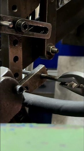 Master Precision with KNIPEX Cobra® ES Water Pump Pliers (87 51 250)