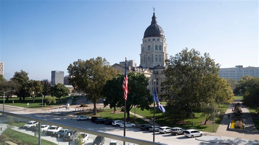 Kansas budget has big gap between tax revenue and government spending