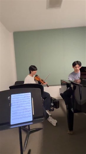 Steven | 盧冠允 on Instagram: "POV it’s 12AM after trio rehearsal and you still haven’t started packing for your 5AM flight 😀 Some of y’all will get the reference for this video lol 😆 #classicalmusic #classical #rachmaninoff #piano #concerto #violin #shitpost #musician #practice #rehearsal #yunchanlim #365daysofpractice #임윤찬"