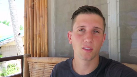 THIS CAN'T BE REAL LIFE.