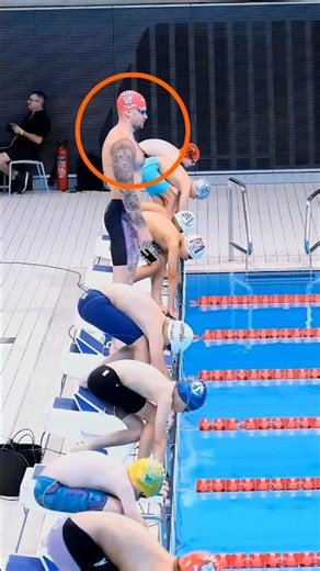 World Champion VS Students Swimming Race 😱