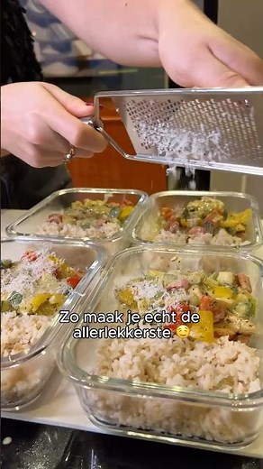 Dit is een van mijn favoriete recepten! | Romige groenterijke kip-pesto mealprep met rijst