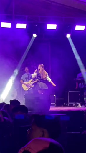 Jaoh ko pergi cover trasera band