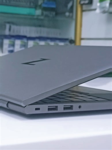 💻 𝐇𝐏 𝐙𝐁𝐨𝐨𝐤 𝟏𝟒 𝐆𝟗 [USED] ⚙ 𝐏𝐫𝐨𝐜𝐞𝐬𝐬𝐨𝐫: Intel Core i5 11th Generation 🧠 𝐑𝐀𝐌: 16GB DDR4 💾 𝐒𝐭𝐨𝐫𝐚𝐠𝐞: 256GB NVMe SSD 🖥 𝐃𝐢𝐬𝐩𝐥𝐚𝐲: 14-inch IPS 🎮 𝐆𝐫𝐚𝐩𝐡𝐢𝐜𝐬: Intel Iris Xe Graphics ⚖ 𝐖𝐞𝐢𝐠𝐡𝐭: Around 1.4 kg (Lightweight Business Laptop) 📡 𝐂𝐨𝐧𝐧𝐞𝐜𝐭𝐢𝐯𝐢𝐭𝐲: Wi-Fi 6E, Bluetooth, USB-C / Thunderbolt, HDMI 📷 𝐂𝐚𝐦𝐞𝐫𝐚: HD / IR Webcam for Video Calls ⚡ 𝐏𝐞𝐫𝐟𝐨𝐫𝐦𝐚𝐧𝐜𝐞 With 16GB RAM NVMe SSD, this laptop runs very smoothly for: ✔ Office Work