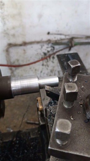 Turning ON a 1980 Lathe Machine After Years! 😱