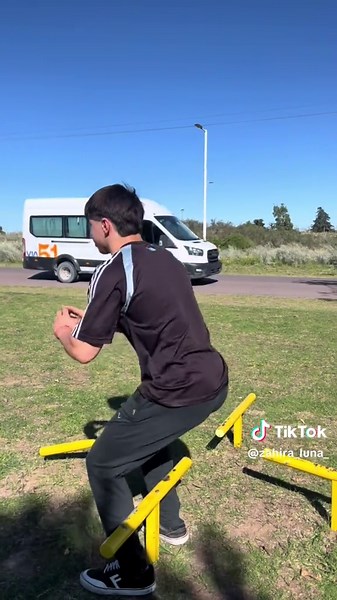 El Santi: Momentos y Caídas de Parkour con Gero Arias