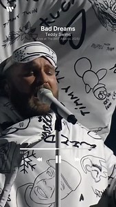 Are you even real @teddyswims ? 🥹 Take a look at some of the most unforgettable Teddy live moments 🤍 #TeddySwims | Warner Music Malaysia