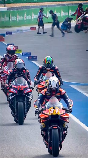 THE FIRST 2026 #MotoGP SESSION IS GOOOOOOO 🚥🤩 #ThaiGP 🇹🇭 | MotoGP
