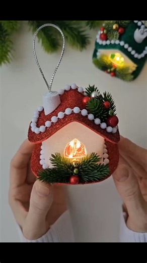 Christmas House DIY Christmas Decorations | Art Bar