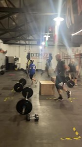 •10 Burpee 10 Mts. Shuttle Run (5-5) •10 Floor Press (135/95) •10 StepBox / 3 ROUNDS . . . . . . #DTH07 #DTH07CT #Cross #Fit #CrossTraining #FuncionalTraining #Fittest #ForTime #functionalfitness #Functionalworkout #wodlife #Wod #barbell #metcon #Amrap #Tabata #EMOM #Burpe #lovefit #power #powerlifting #strengthandconditioning #weightlifter #herowod #EntrenamientoFuncional #dumbbells #RogueFitness #assaultbike #Workout #Fitness | DTH07 Cross-Training