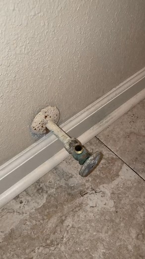 Installing a new compression quarter turn angle stop and stainless steel braided supply line. #plumbing #plumber #trades #fyp #tradesman #howto #diy #plumbinglife | Mateo Garcia