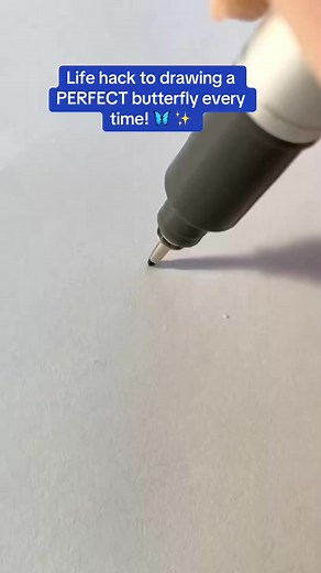 121K views · 4.2K reactions | Life hack to drawing PERFECT butterflies every time! 曆✨曆 #arttutorial #arthack | Princess Moon | Facebook