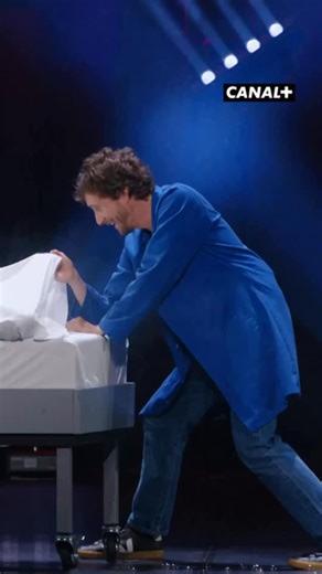 Quand je tire mon père dans ma mère ! Spectacle du trio toujours dispo en replay sur l’app canal. Dispo en DVD et streaming sur Darksmile.shop et à la Fnac. #letrio #sketch | Jeremy Ferrari