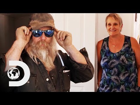 Tony And Minnie Give A Tour Of Their Brand New House! | Gold Rush: The Dirt