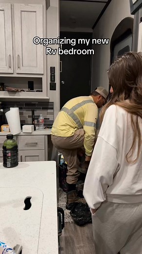 6.7K views · 151 reactions | Organizing my new Rv bedroom! . . . . . #organization #organizingtiktok #organizing #organizewithme | Ester Camper livin | Facebook