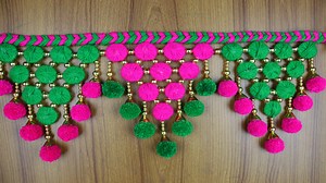 Woolen art and craft - How To Make Woolen Door Hanging #diy #art #crafts #diycraft #diyideas #organizer #wallhanging #wallmate #handmade #craftideas #bestoutofwaste #walldecor | NR Art & Drawing
