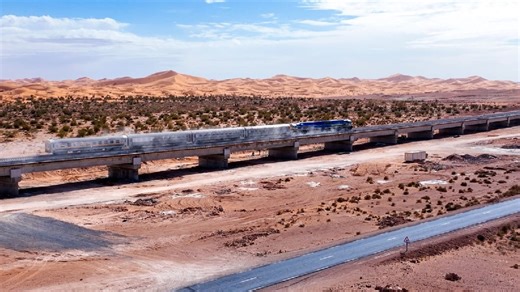 Algérie : le train Gara Djebilet – Béchar franchit l’ultime étape avant inauguration