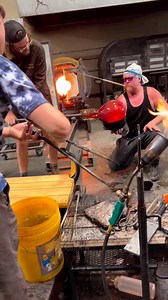 Teamwork 👯‍♂️👯👯‍♀️ from the marble project archive | Glass studio