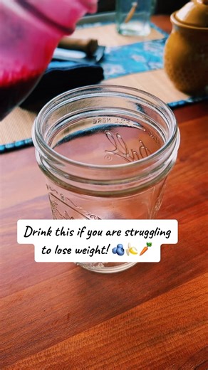 Liver Loving BeetJuice Smoothie: 1/2 banana 1 cup of blueberries 4 oz beetjuice Blend Beet Juice Recipe: 6 beets 4 carrots 1 lemon 1” chunk of ginger #weightlosssmoothie #liverhealth #holistichealing #smoothie #wholefoodsnutrition #6weekliverrejuvenationcleanse | Freddie’s Holistic Health