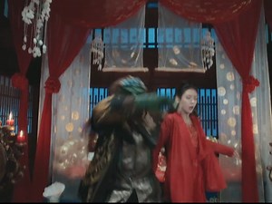 1.5M views · 13K reactions | Orc was shot while protecting his wife! 电影:海大鱼 Movie:Enormous Legendary Fish #海大鱼 #张予曦 #电影 #movies #古装剧 | 宅家看剧 Home watching drama | Facebook