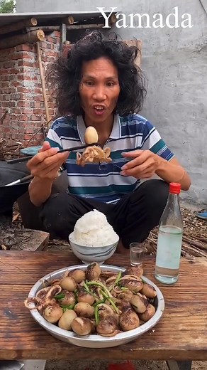 2.7M views · 20K reactions | Amazing Unique Cooking With Natural Life (Cooking fish heads belly pork fat pig meatballs and octopus) | Yamada | Facebook