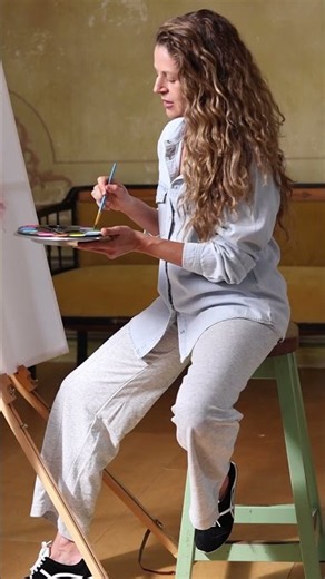 Creativity in motion, comfort in every step. 🎨