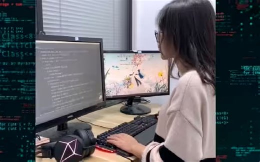 女朋友学了一个月Python，就做出了个这，大家觉得还有必要学下去吗？